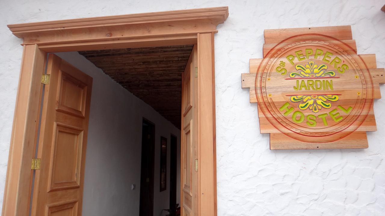 Sergeant Pepper'S Hostel Хардин Екстериор снимка