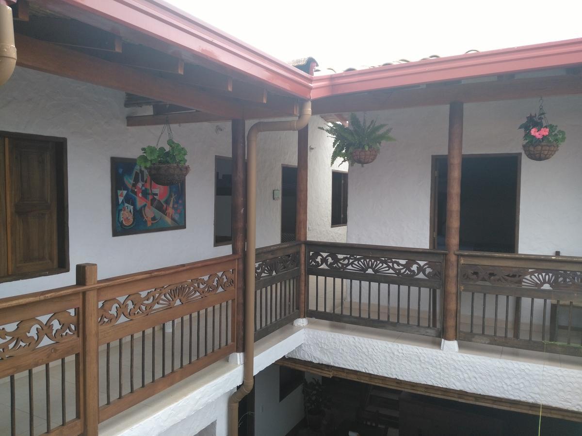 Sergeant Pepper'S Hostel Хардин Екстериор снимка