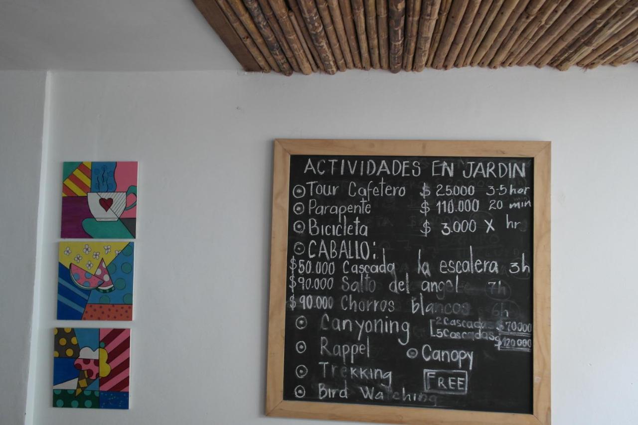Sergeant Pepper'S Hostel Хардин Екстериор снимка