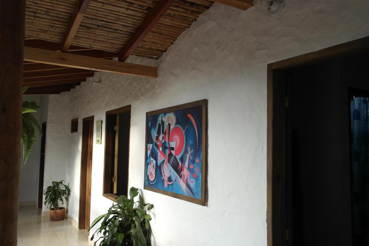 Sergeant Pepper'S Hostel Хардин Екстериор снимка